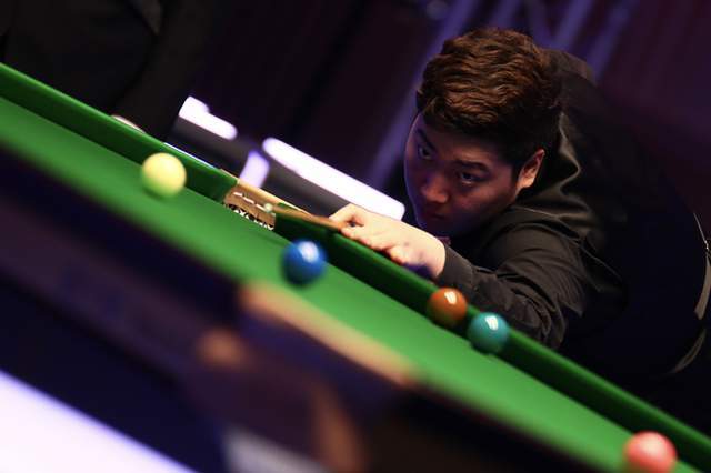 内篮球迷对 内篮球迷对