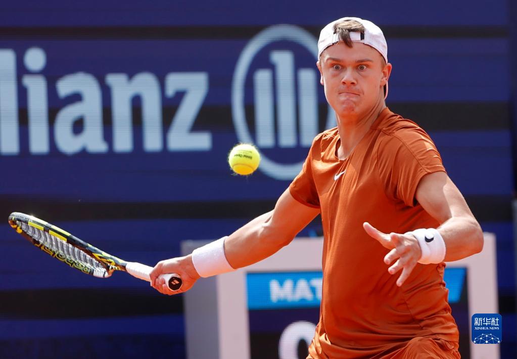 明了他们的 明了他们的